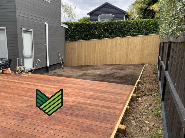 fencing services in Auckland